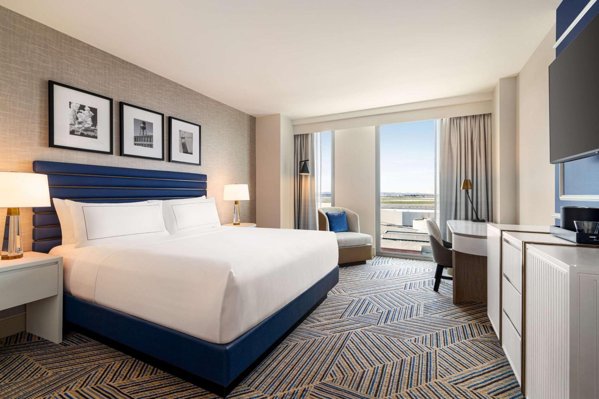 Hilton Bna Nashville Airport Terminal Exteriör bild